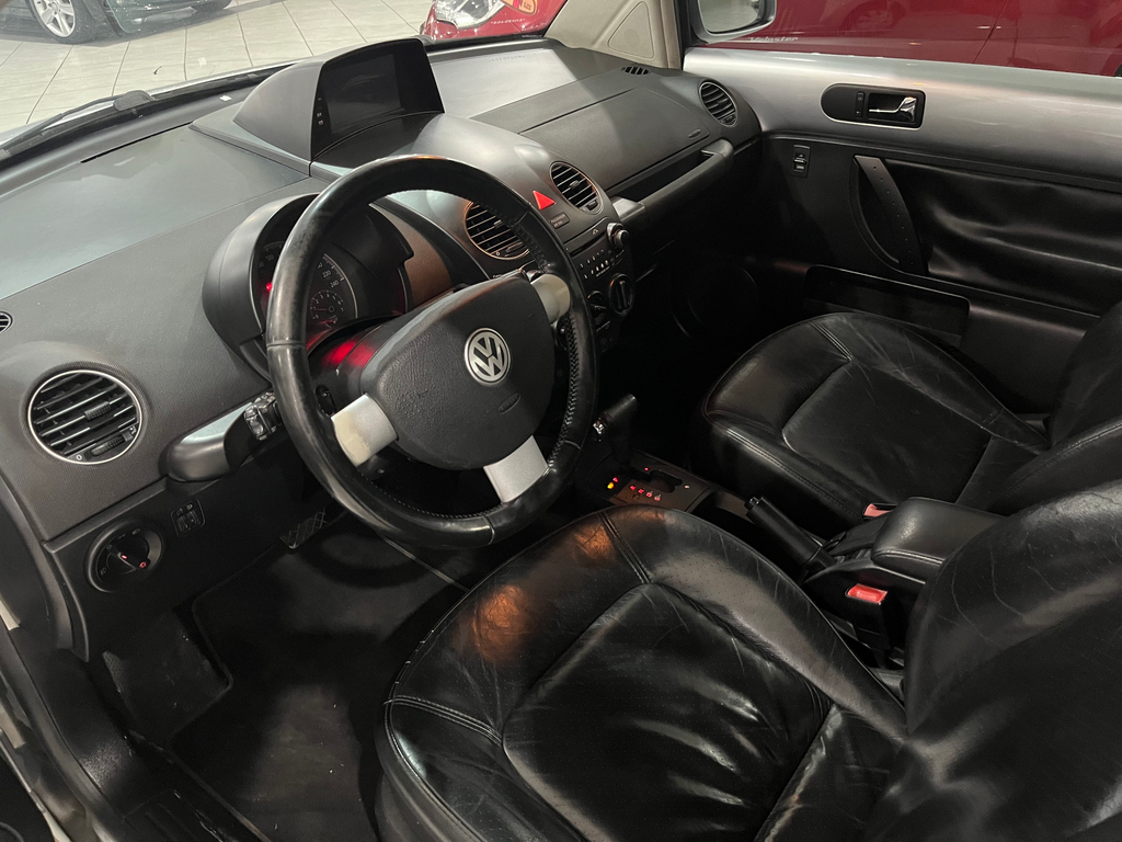 Volkswagen New Beetle Prata