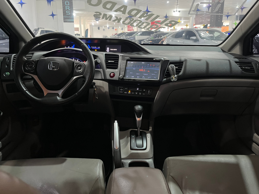 Honda Civic Sedan Preto