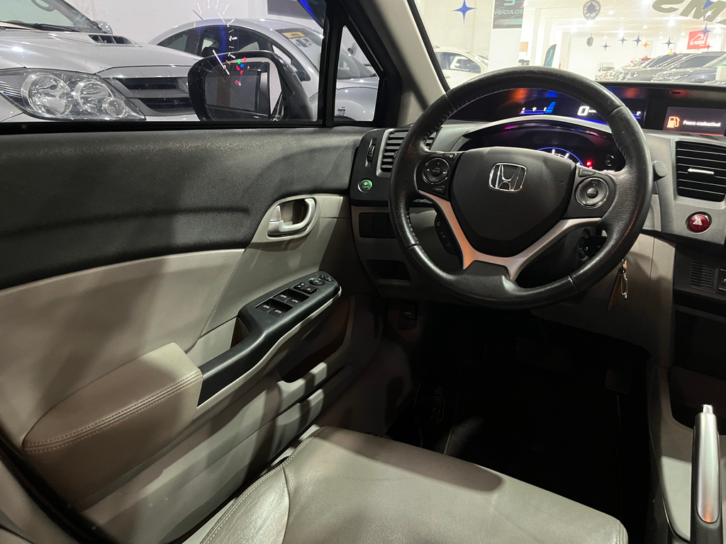 Honda Civic Sedan Preto