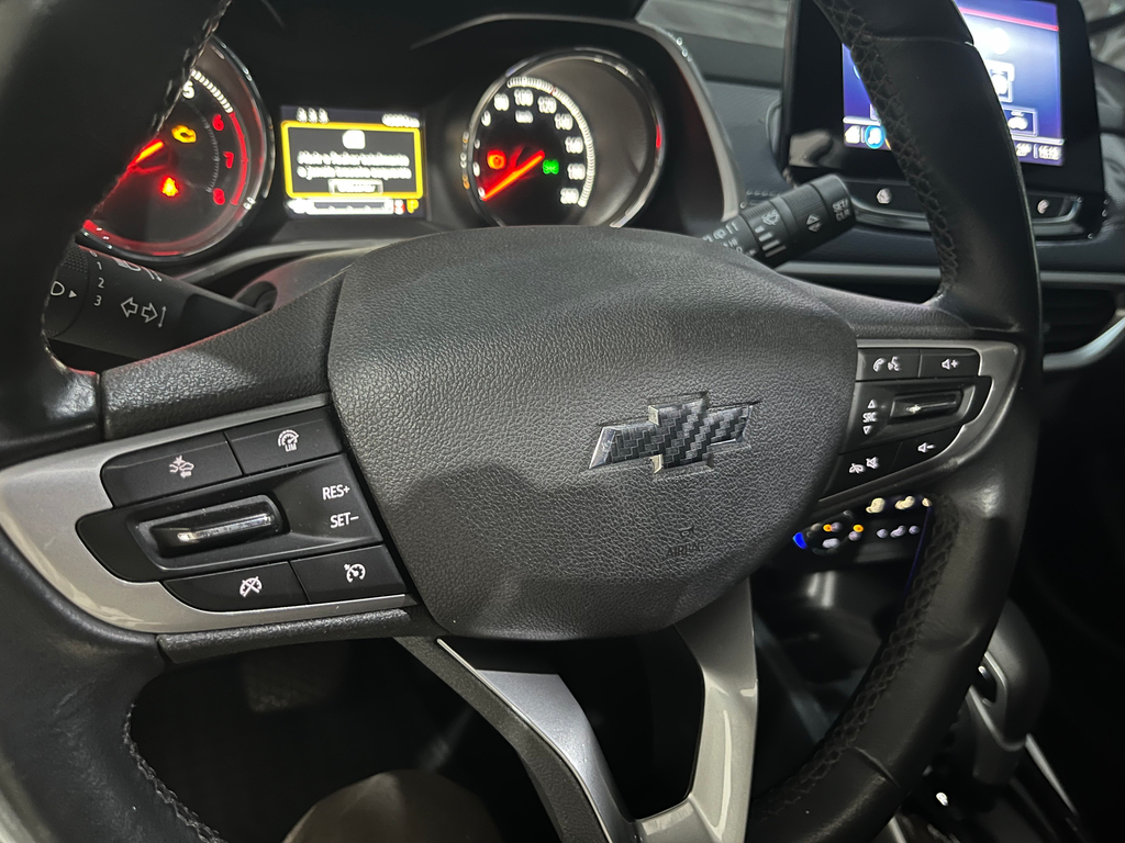 Chevrolet Tracker Preto