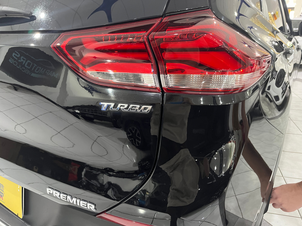 Chevrolet Tracker Preto