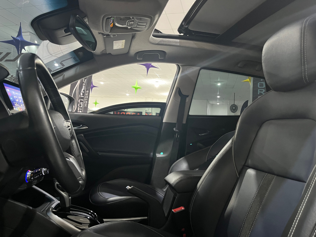 Chevrolet Tracker Preto