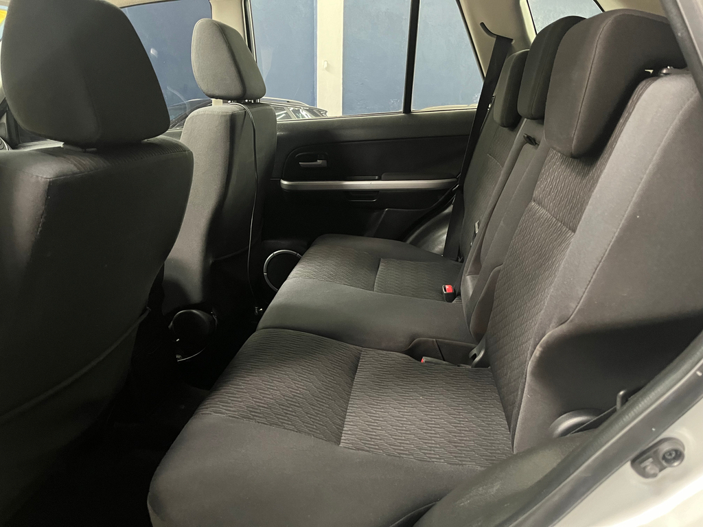 Suzuki Grand Vitara Prata