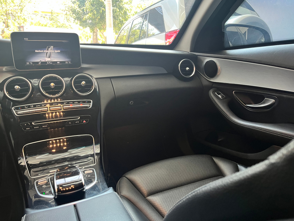Mercedes Benz C-200 Cinza