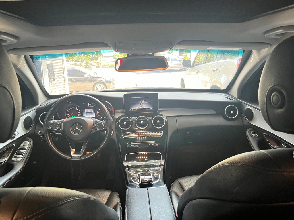 Mercedes Benz C-200 Cinza