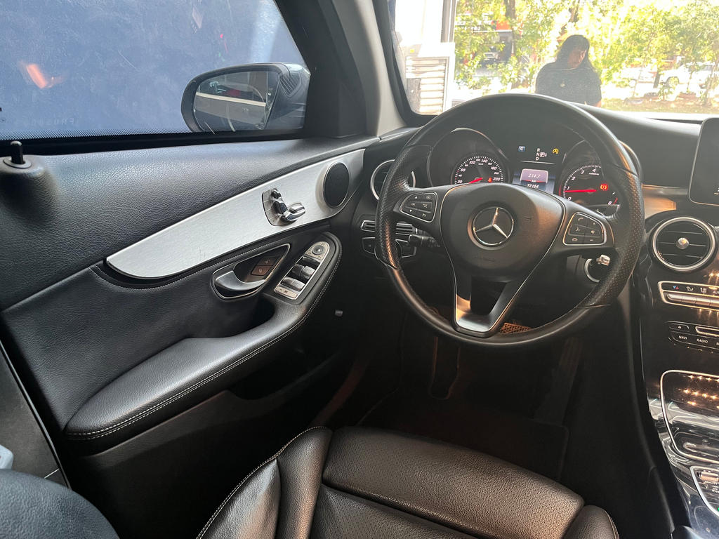 Mercedes Benz C-200 Cinza