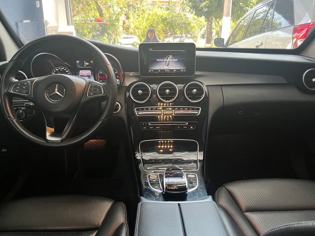 Mercedes Benz C-200 Cinza