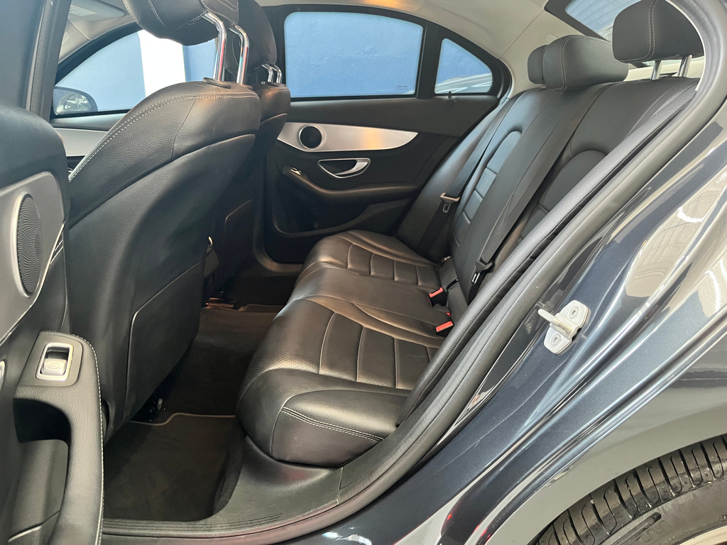 Mercedes Benz C-200 Cinza