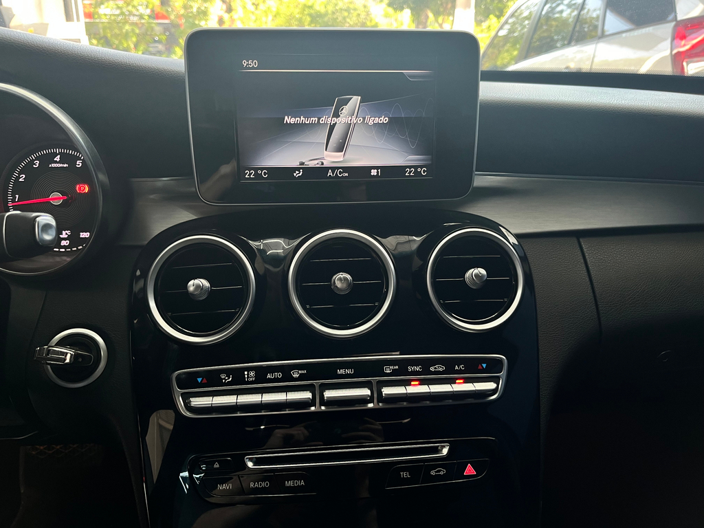 Mercedes Benz C-200 Cinza