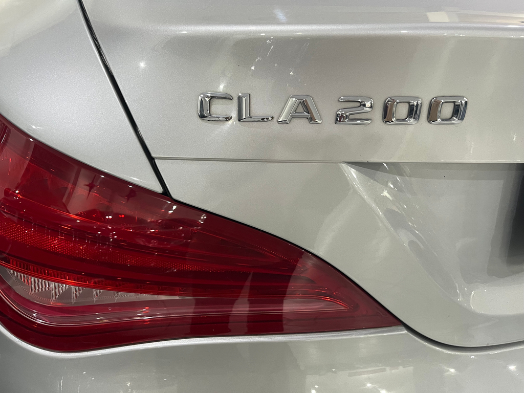 Mercedes Benz CLA-200 Prata