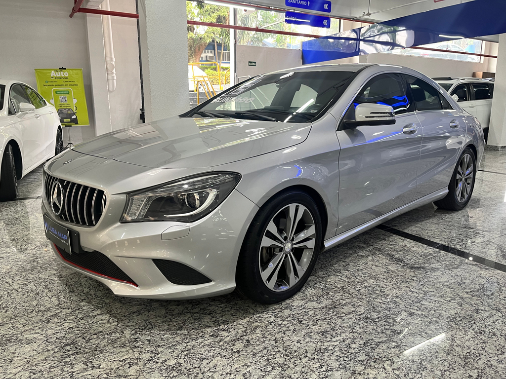 Mercedes Benz CLA-200 Prata