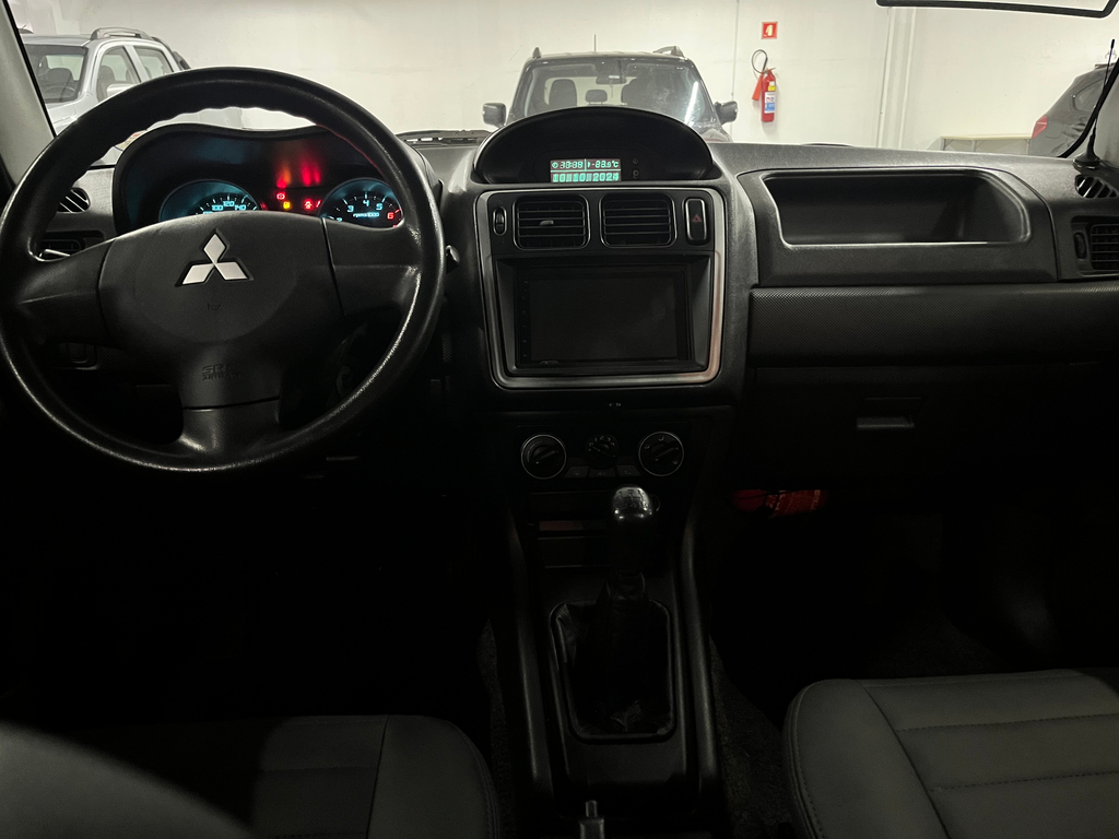 Mitsubishi Pajero TR4 Prata