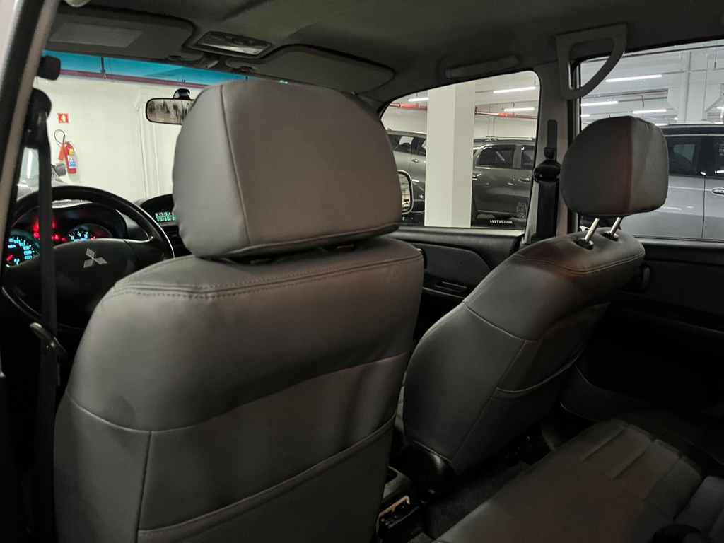 Mitsubishi Pajero TR4 Prata
