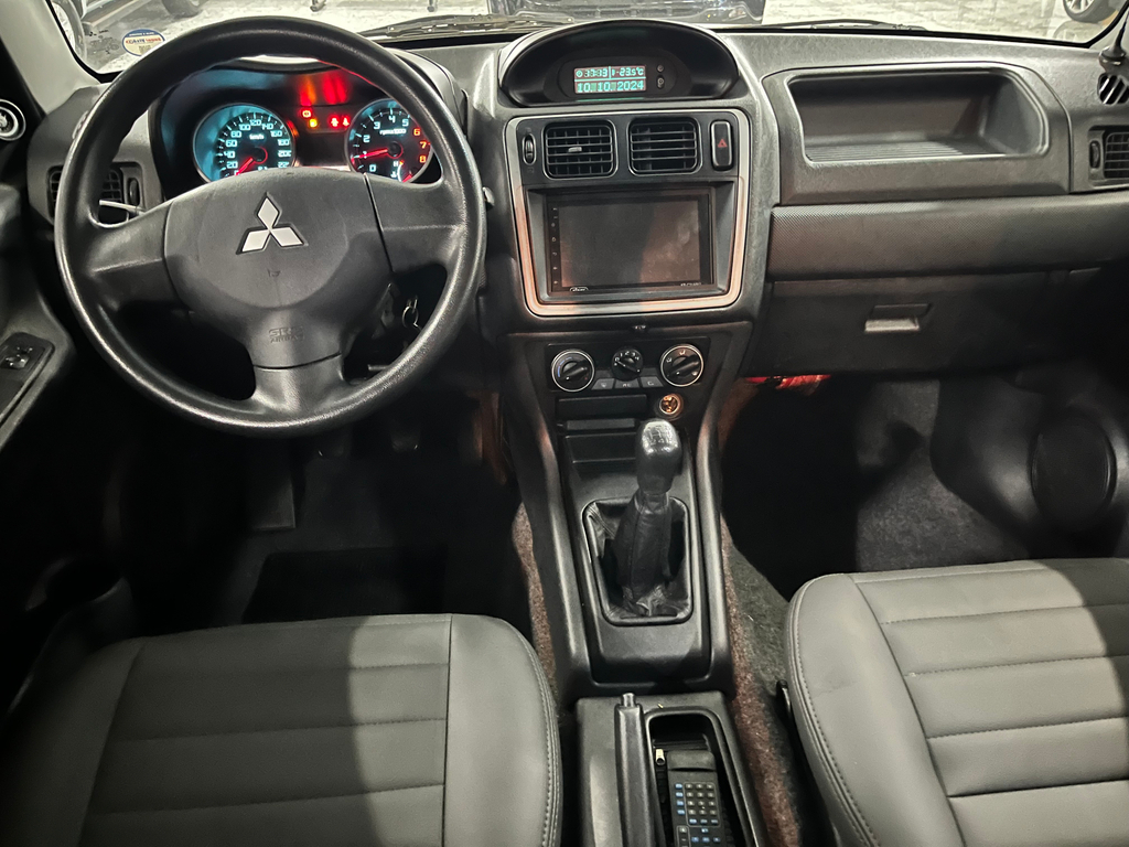 Mitsubishi Pajero TR4 Prata