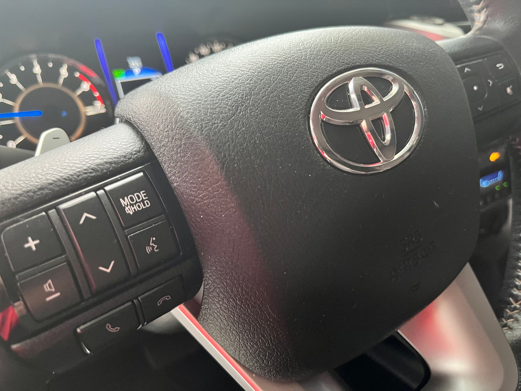Toyota SW4 Prata