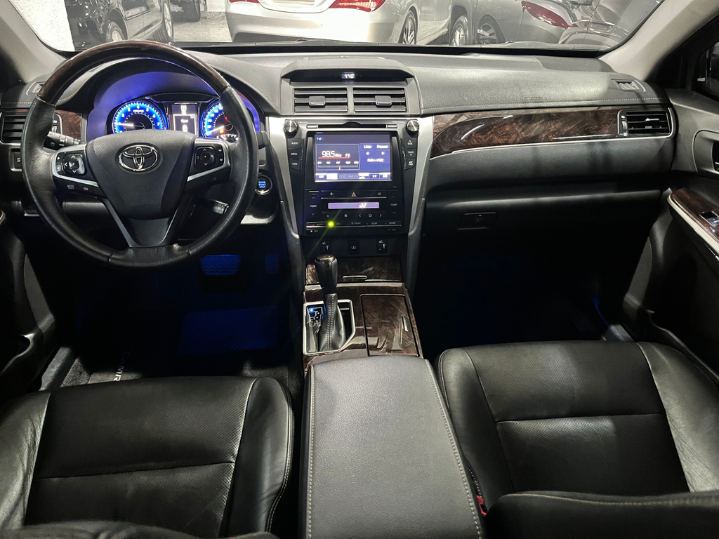 Toyota Camry  Preto