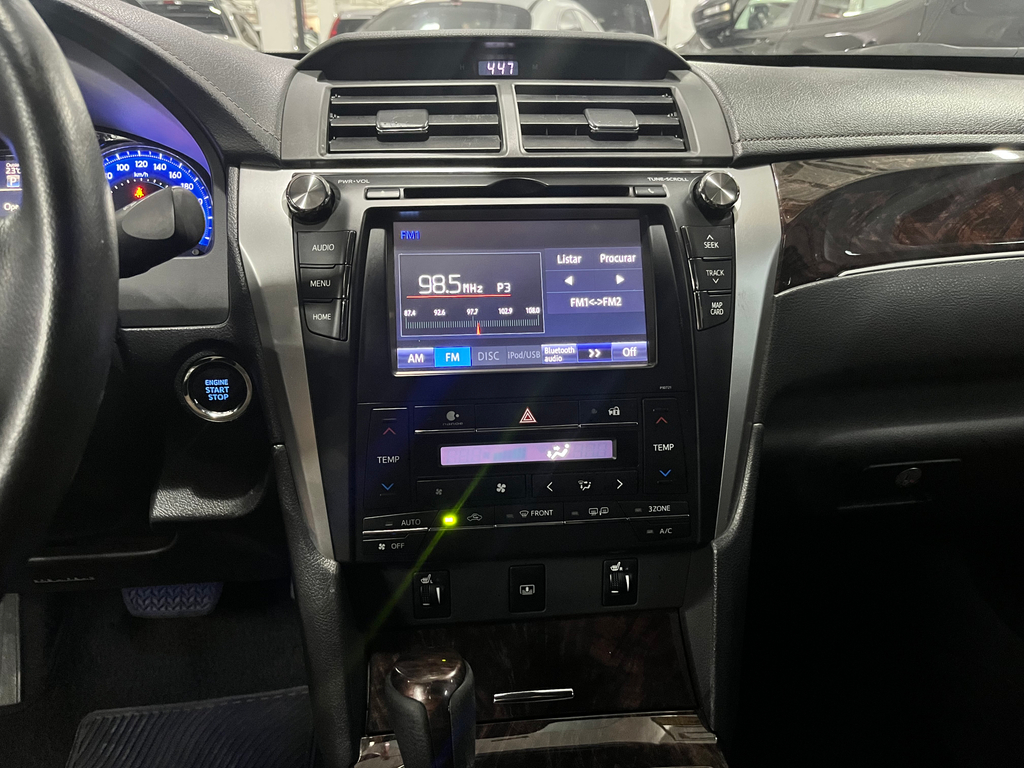 Toyota Camry  Preto