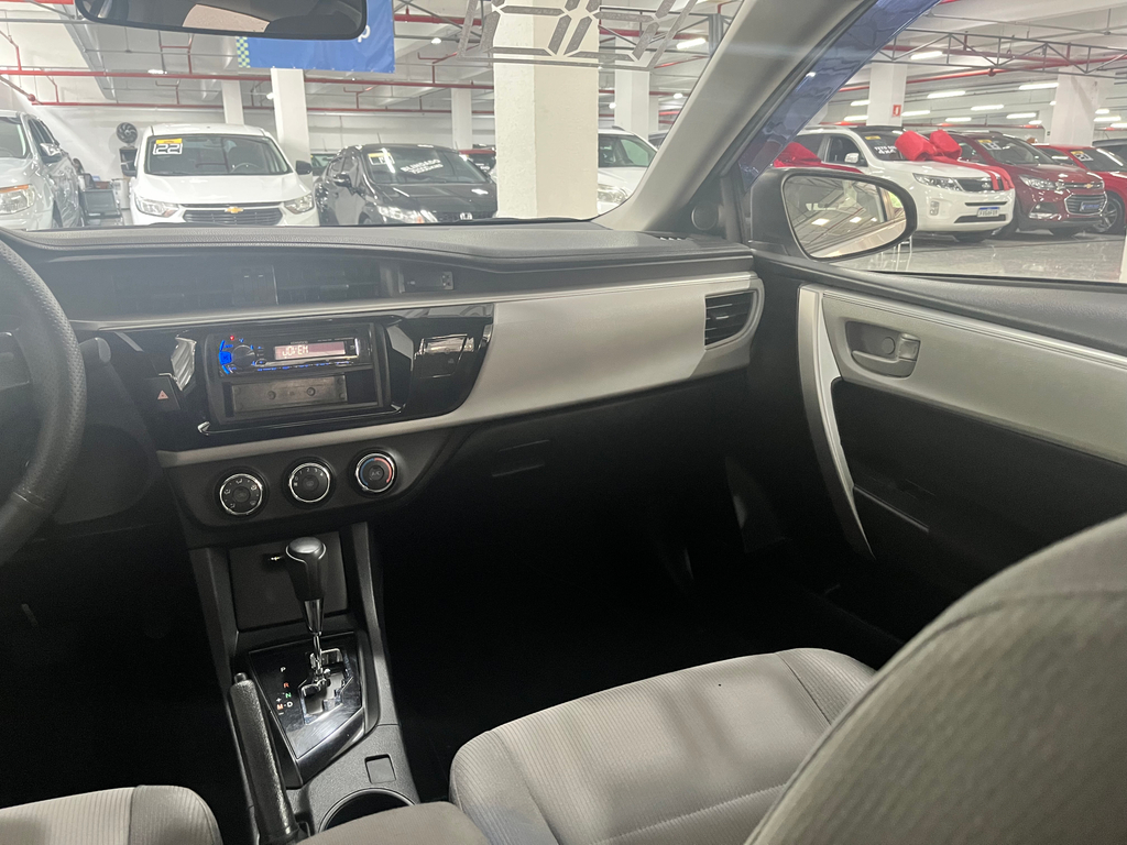 Toyota Corolla Prata