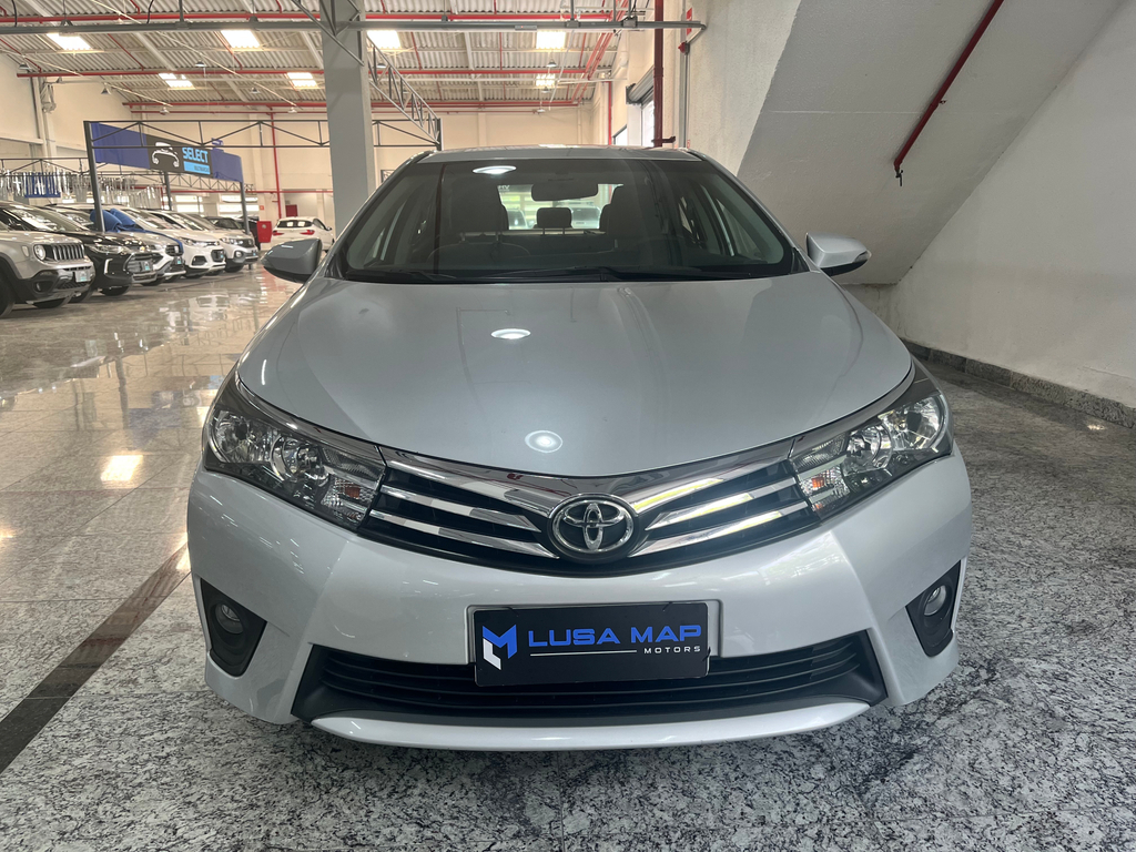 Toyota Corolla Prata