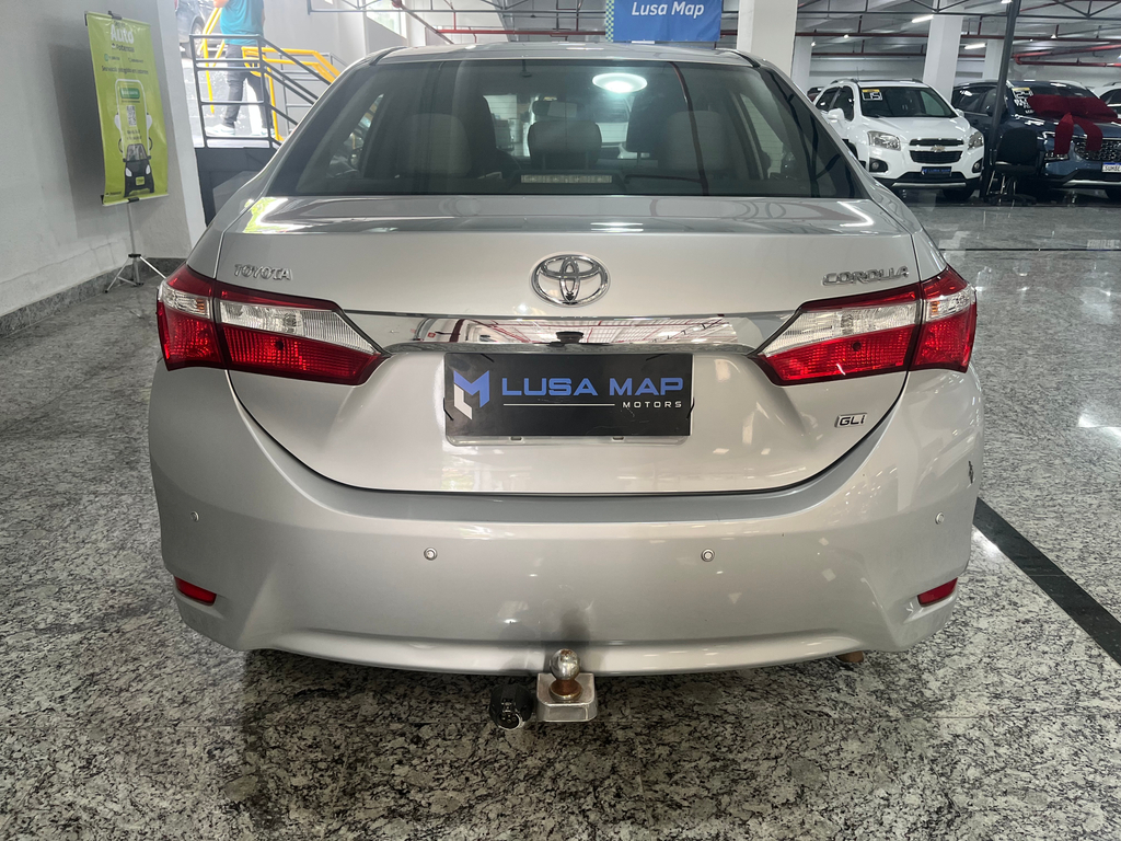 Toyota Corolla Prata