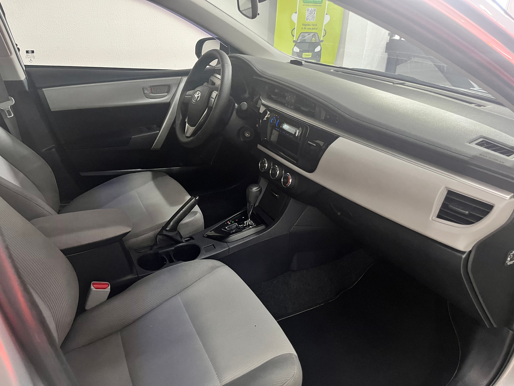 Toyota Corolla Prata