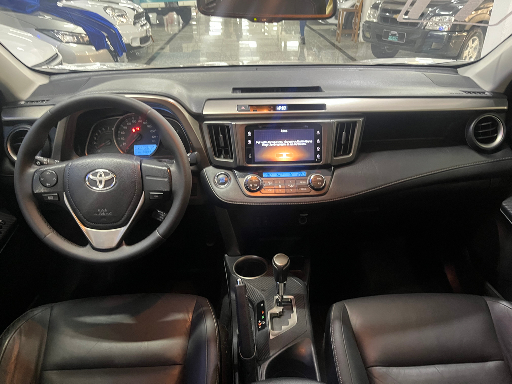 Toyota RAV4 Prata