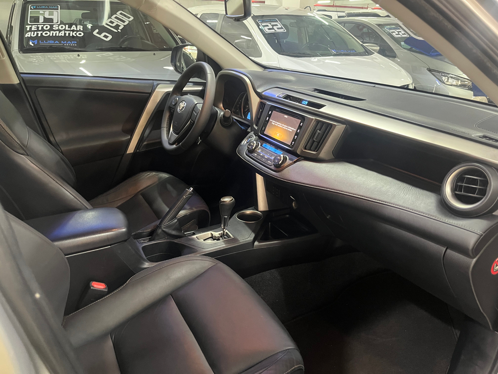Toyota RAV4 Prata