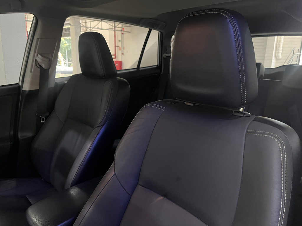 Toyota RAV4 Prata