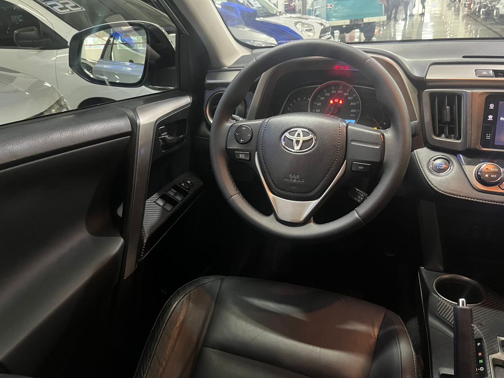 Toyota RAV4 Prata