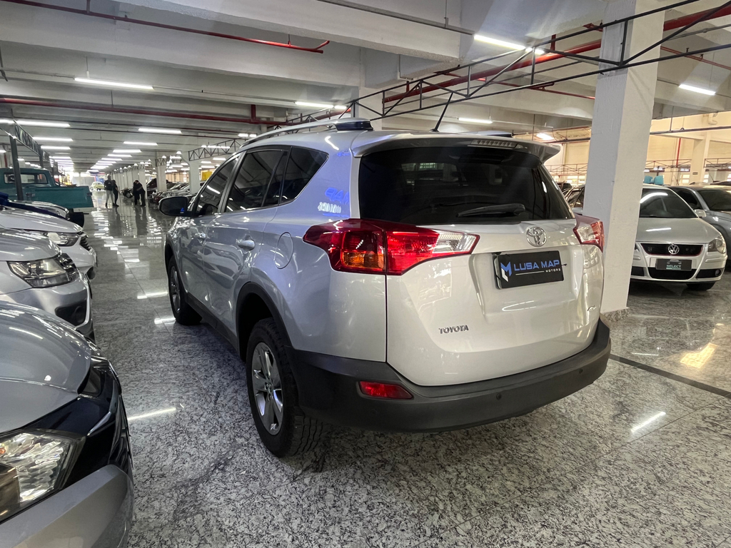 Toyota RAV4 Prata