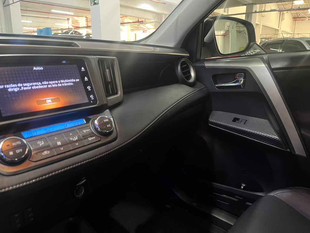 Toyota RAV4 Prata