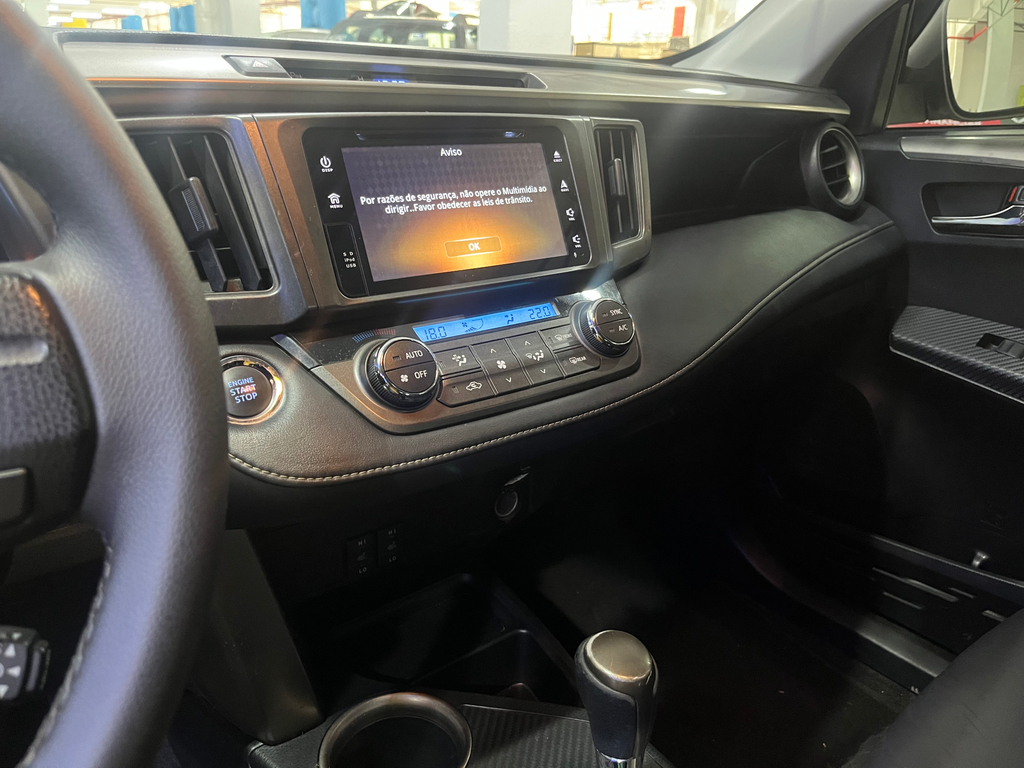 Toyota RAV4 Prata