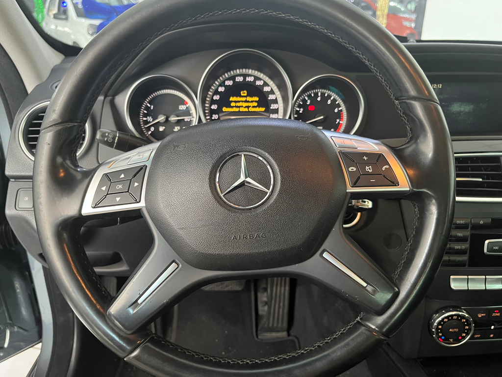 Mercedes Benz C-180 Azul