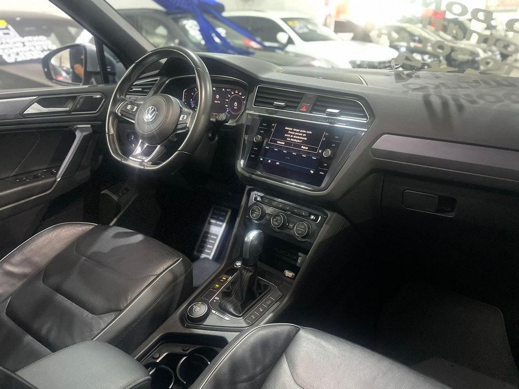Volkswagen Tiguan Prata