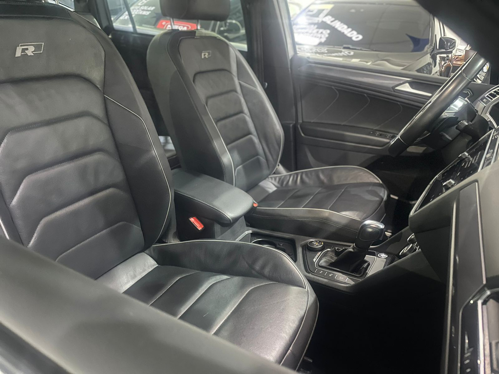 Volkswagen Tiguan Prata