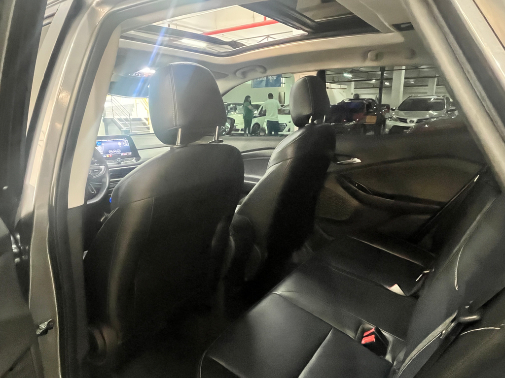 Chevrolet Tracker Cinza