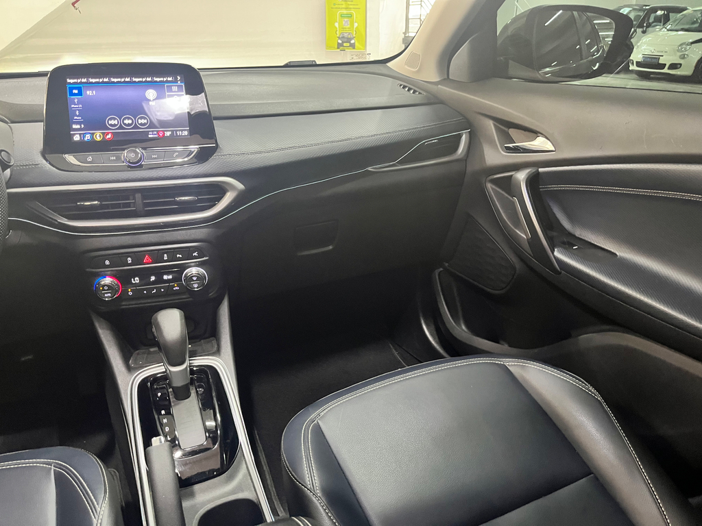 Chevrolet Tracker Cinza