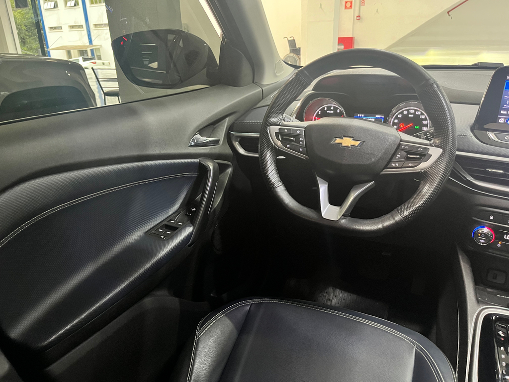 Chevrolet Tracker Cinza