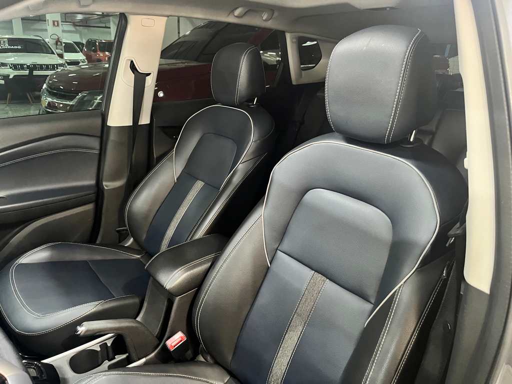Chevrolet Tracker Cinza