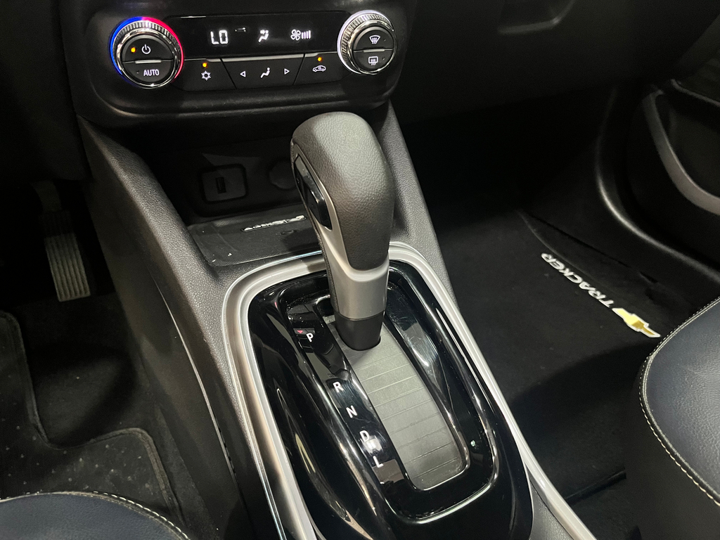 Chevrolet Tracker Cinza