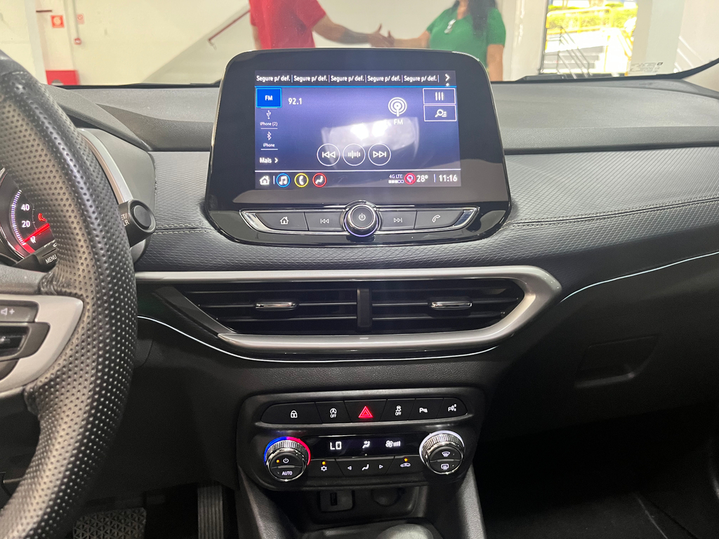 Chevrolet Tracker Cinza