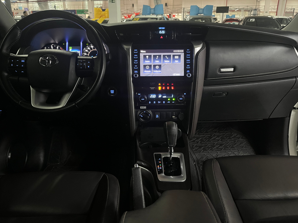 Toyota SW4 Branco