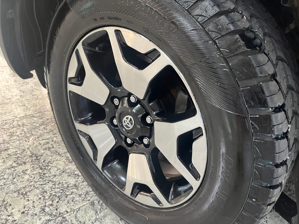 Toyota Hilux SW4 Branco