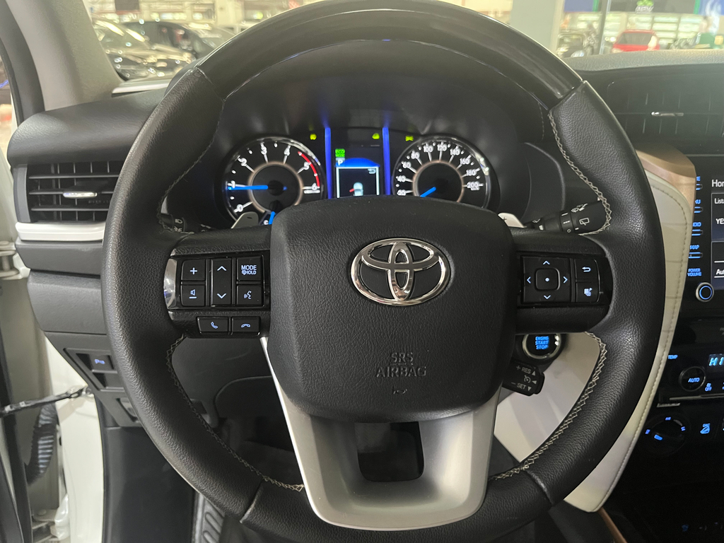Toyota Hilux SW4 Branco