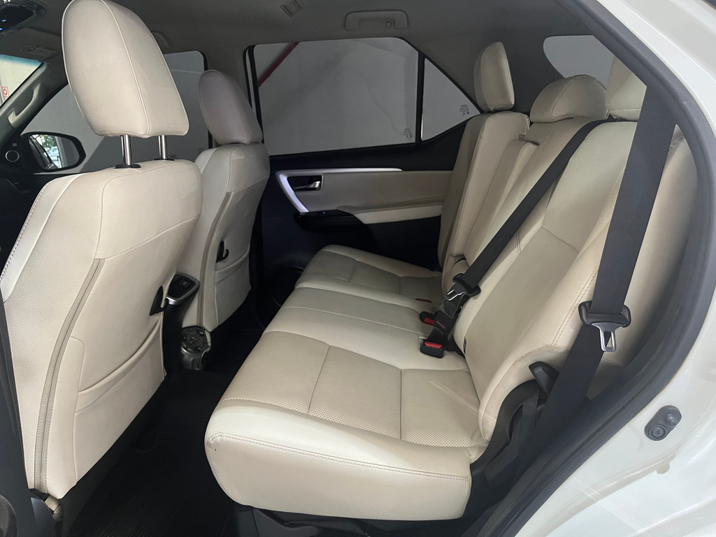 Toyota Hilux SW4 Branco