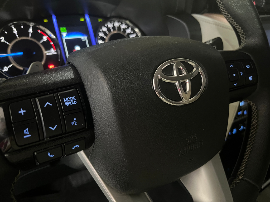 Toyota Hilux SW4 Branco