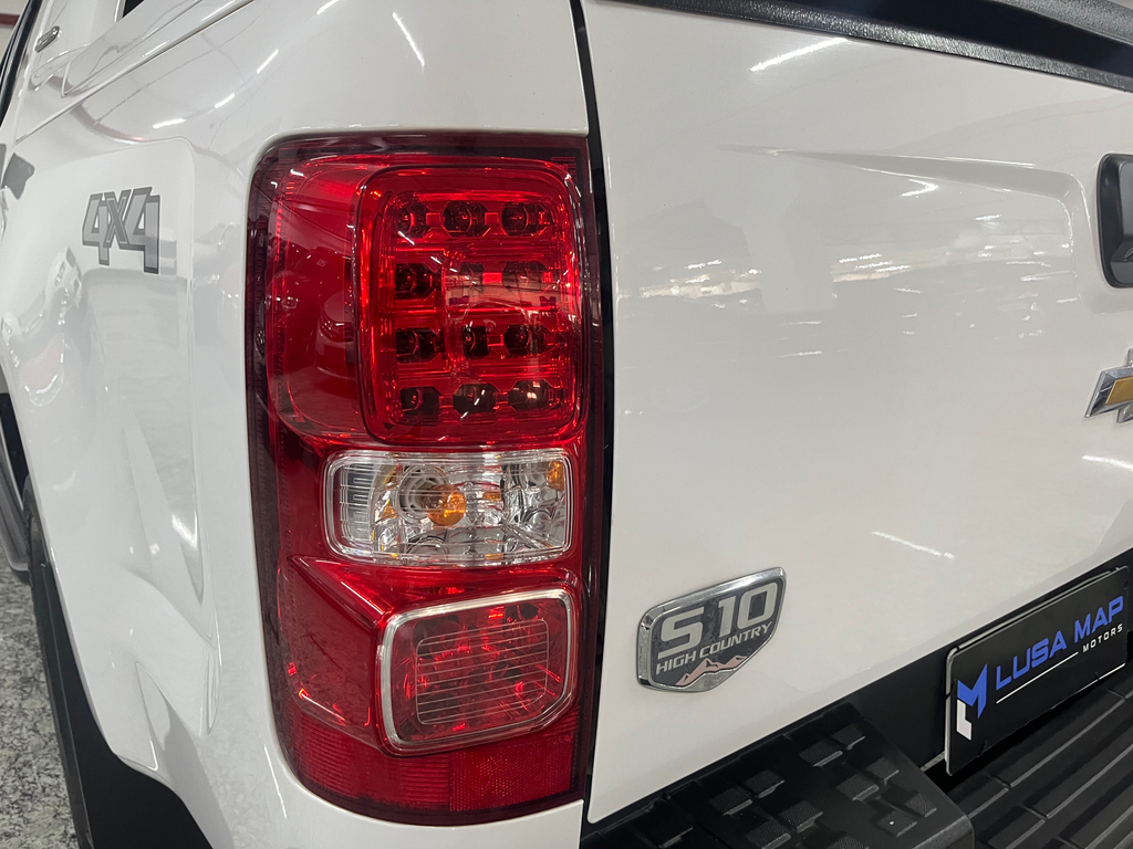 Chevrolet S10 Branco