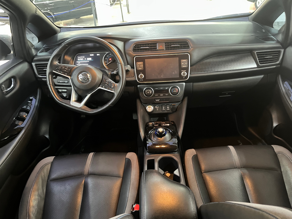Nissan Leaf Prata