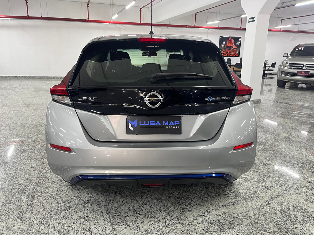 Nissan Leaf Prata