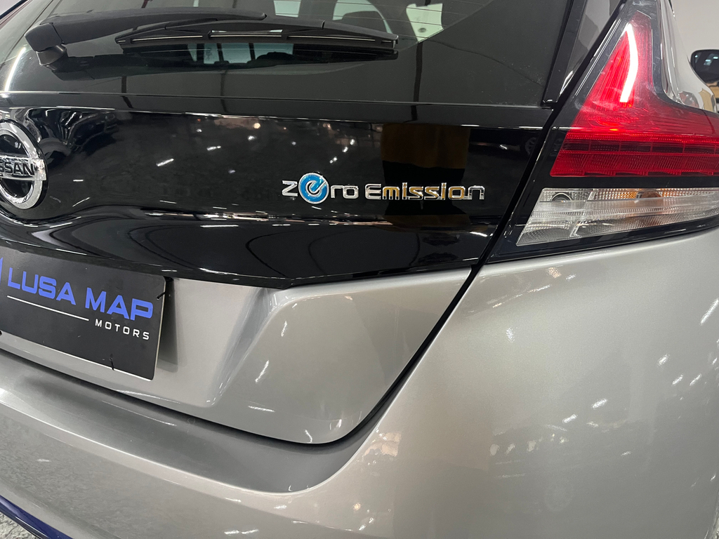 Nissan Leaf Prata